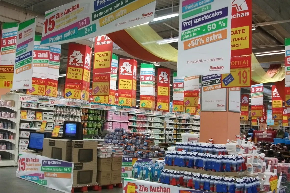 Anunț surpriză de la Auchan. Ce vor face clienții