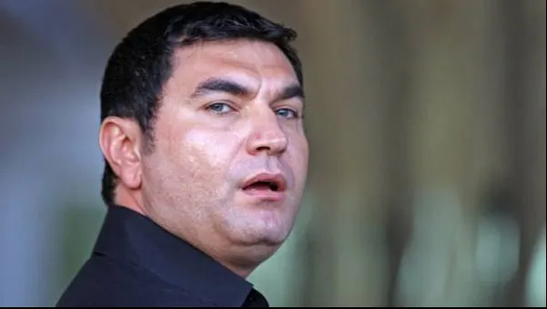 Cristi Borcea plânge când folosește buda mizerabilă din pușcărie