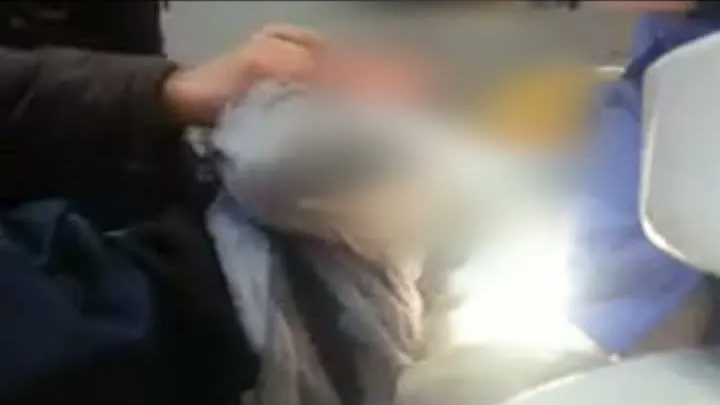 COPIL ANESTEZIAT CU PALME la medic: "Ţine gura închisă, Raul! Dă-i una"