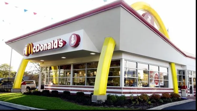 Motivul bizar pentru care un client a dat în judecată McDonald's. Cere daune de 1,5 milioane dolari