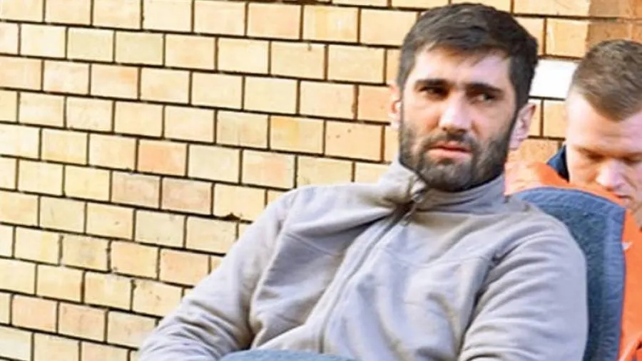 MOTIVUL pentru care Dr. Ianceu îşi vinde TELEFOANELE stricate în ACCIDENTUL DIN APUSENI 