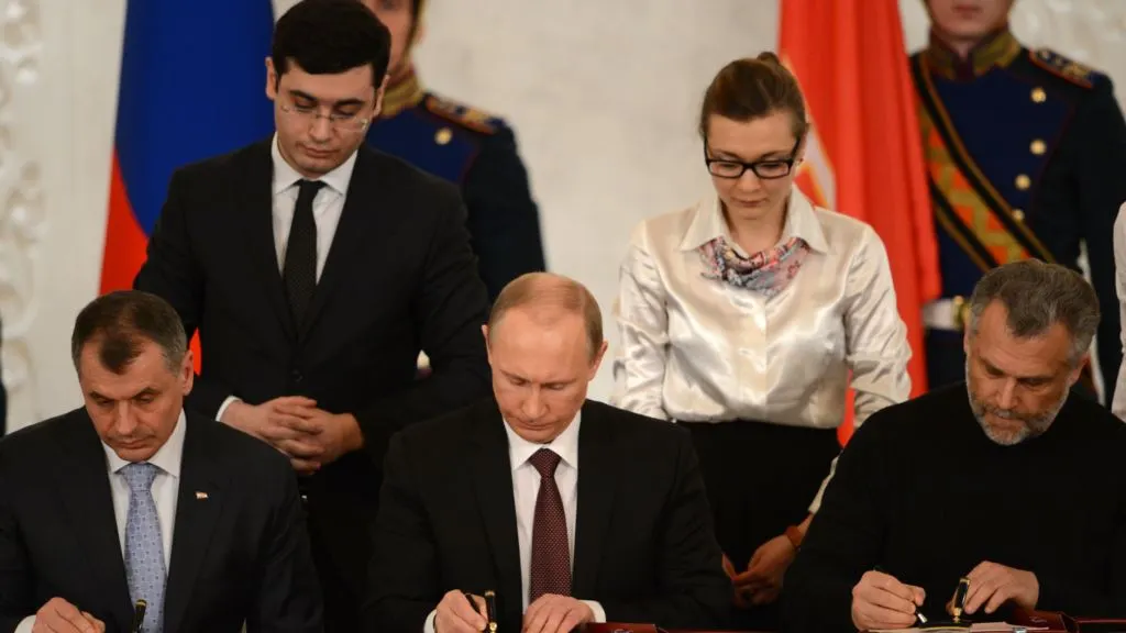 Curtea Constituţională rusă validează alipirea Crimeei