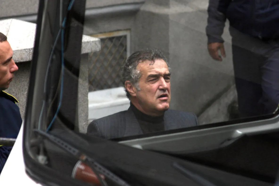 VESTE INCREDIBILĂ! GIGI BECALI se întoarce ACASĂ!