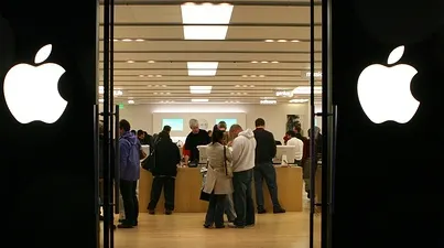 Apple se pregăteşte vânzarea unui smartwatch, în octombrie