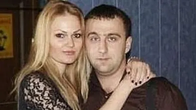 S-a pozat cu iubitul în brațe, însă toată lumea a râs de gafa pe care a făcut-o 
