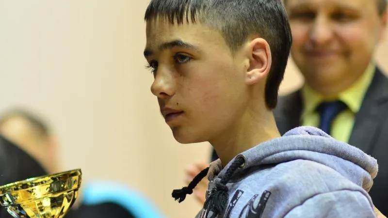 Băiatul de 11 ani care a salvat un copil căzut într-o fântână, premiat de Guvern 