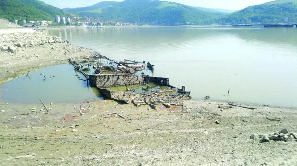 DESCOPERIRE ULUITOARE în adâncurile DUNĂRII, după deversările puternice: E ACOLO DE ZECI DE ANI