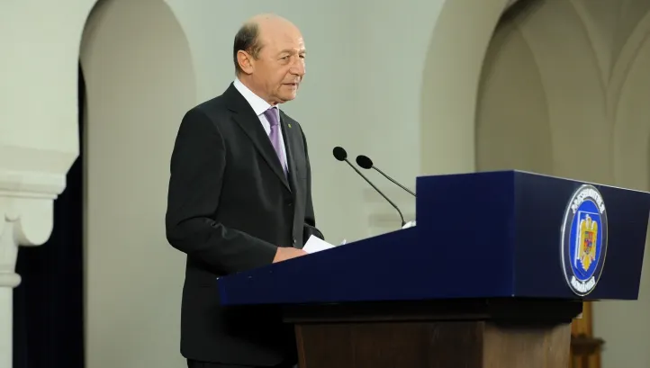 Băsescu către investitori: Mergeţi după forţa de muncă, nu aşteptaţi ca în SUA, că nu va veni