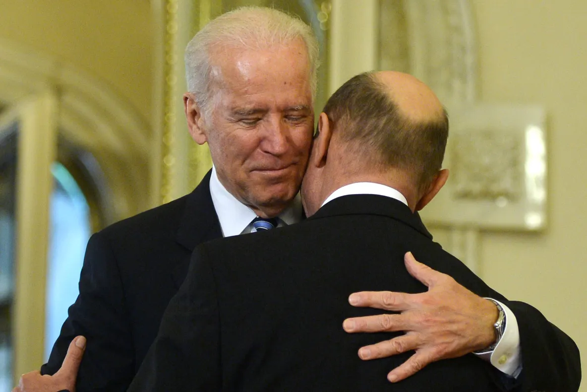 Vicepreşedintele SUA, la Cotroceni. BIDEN REGRETĂ încheierea mandatului lui Băsescu