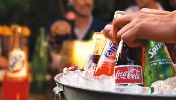 Coca-Cola renunţă la un INGREDIENT CONTROVERSAT folosit în băuturile sale UPDATE