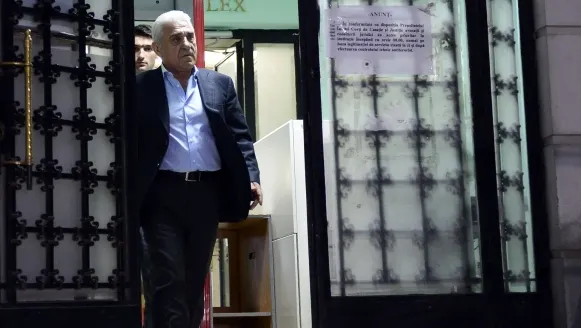GIGI BECALI a ajuns la cuţite cu vărul Giovani. Îşi trimit mesaje de RĂZBOI din spatele gratiilor