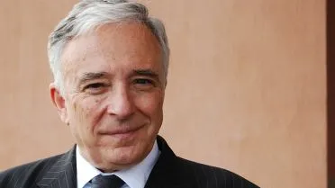 Isărescu: România va achita aproape integral împrumutul de la FMI în 2014 