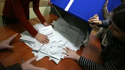 ALEGERILE EUROPARLAMENTARE 2014: Câte voturi au fost declarate NULE