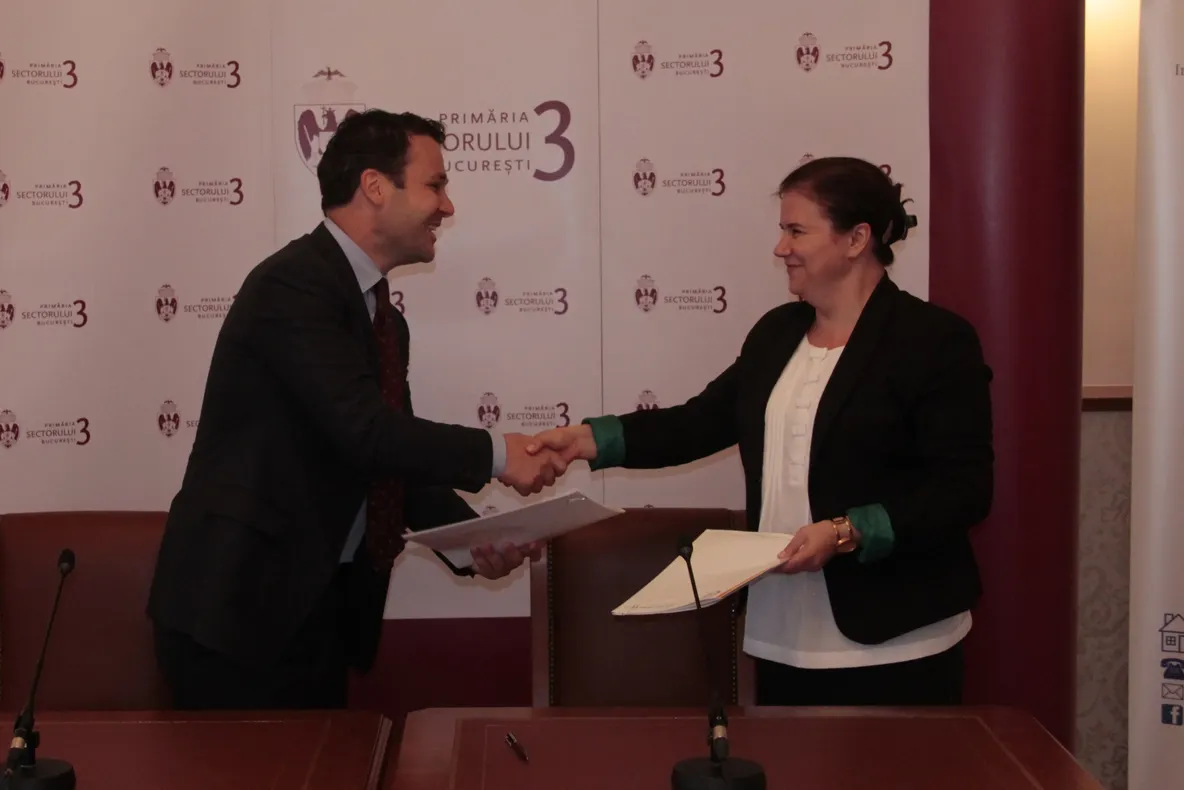 Studenţii SNSPA vor putea face practică în cadrul Primăriei Sectorului 3 