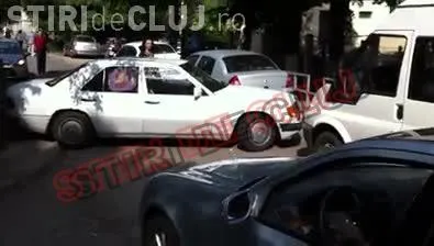 Un ŞOFER A ÎNGROZIT pe toată lumea: "Este greu de explicat poziția mașinii"