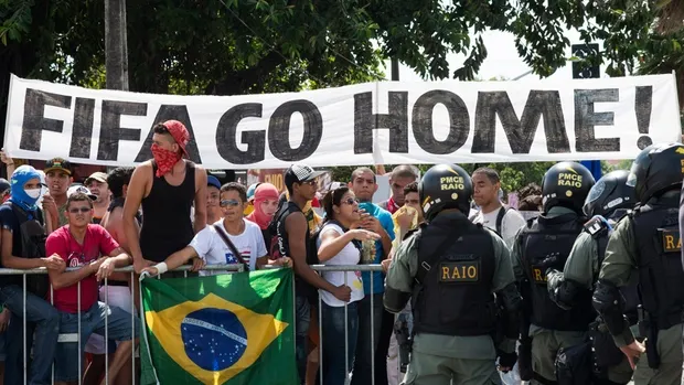 Campionatul Mondial de Fotbal 2014: proteste, greve şi nemulţumiri în Brazilia