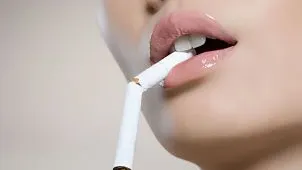 Ce se întâmplă cu CORPUL TĂU când te LAŞI de FUMAT