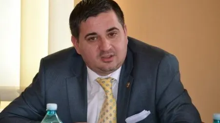 Senatorul ISĂILĂ, SALVAT DE COLEGI: Cererea Parchetului pentru arestarea preventivă, RESPINSĂ