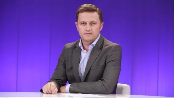 Jurnalist Digi24, dat afară după o postare violentă la adresa premierului Ponta UPDATE