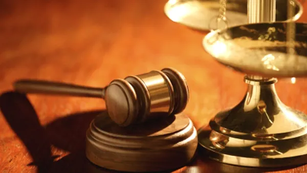 Soţia unui senator român, condamnată la închisoare cu executare