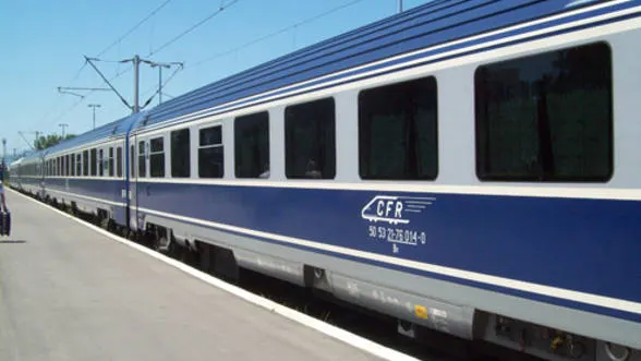 Mersul cu Nașu' pe trenurile CFR, mai agresiv ca niciodată