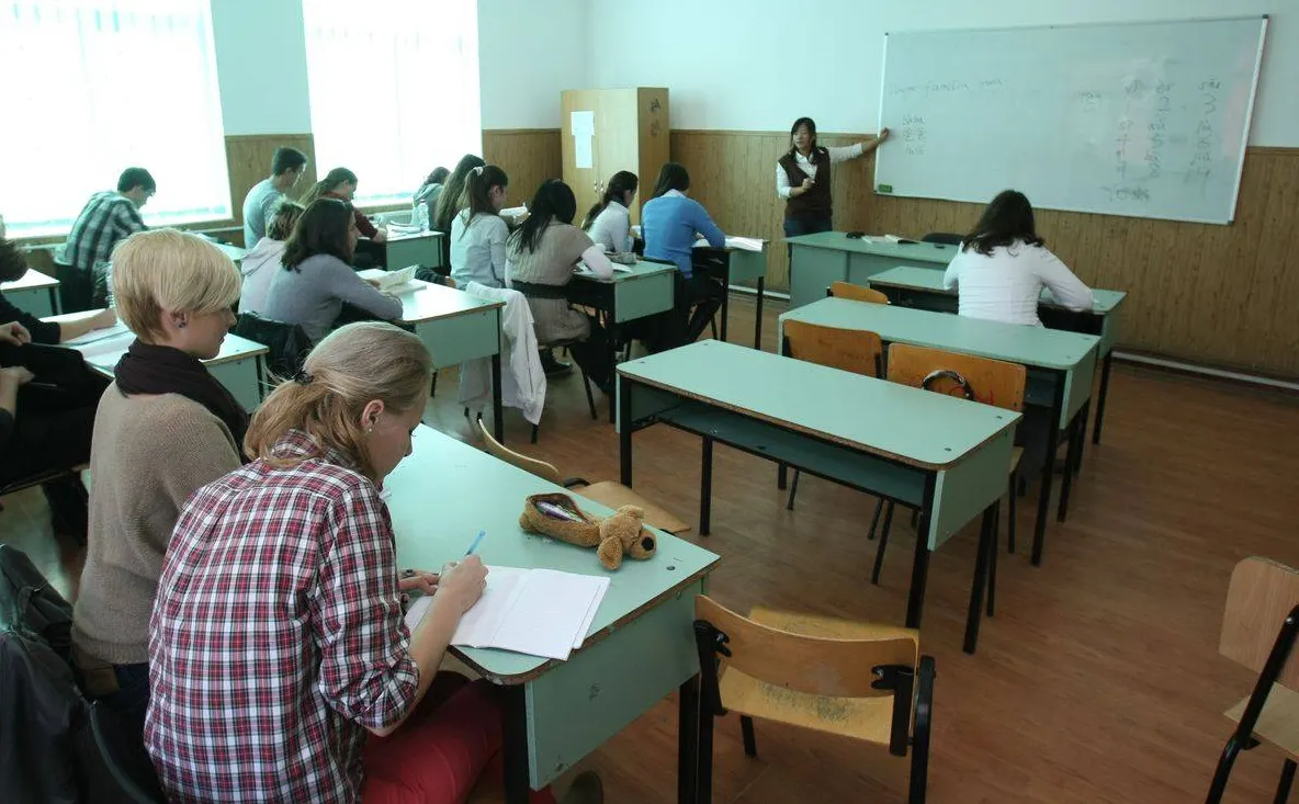 BACALAUREAT 2014. Mihai Eminescu a luat BAC-ul cu 6 la română