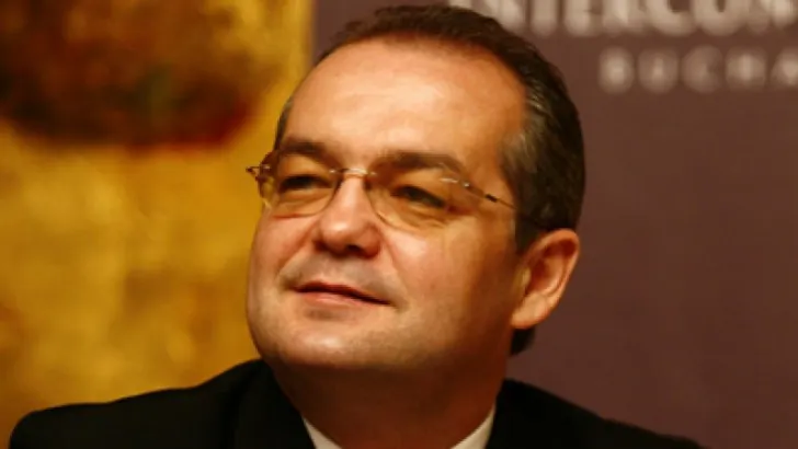 Boc: Mutarea de către Traian Băsescu a arhivei personale de la PDL, un lucru firesc şi normal