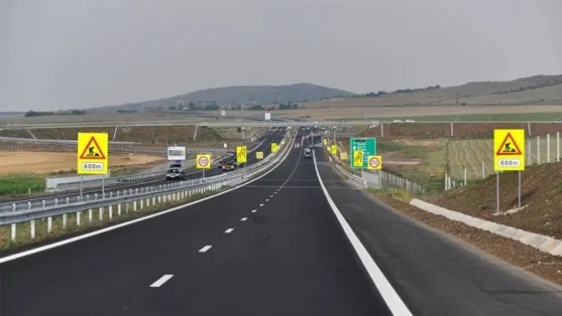 Ponta, aşteptat joi la Nădlac pentru a inspecta şantierul autostrăzii