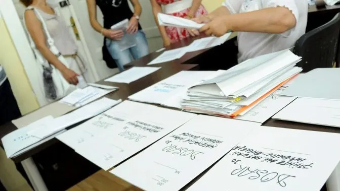 Când încep înscrierile la şcolile profesionale? Ministerul Educaţiei a publicat un nou calendar