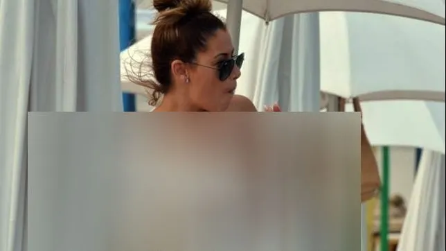 Roxana Vancea, ținuta cu care șochează trecătorii pe stradă