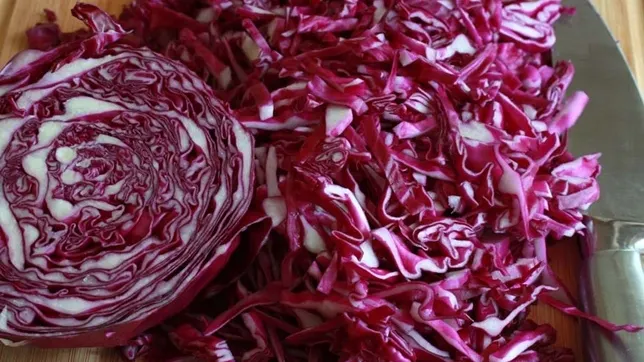 6 BENEFICII UIMITOARE ale VERZEI ROŞII