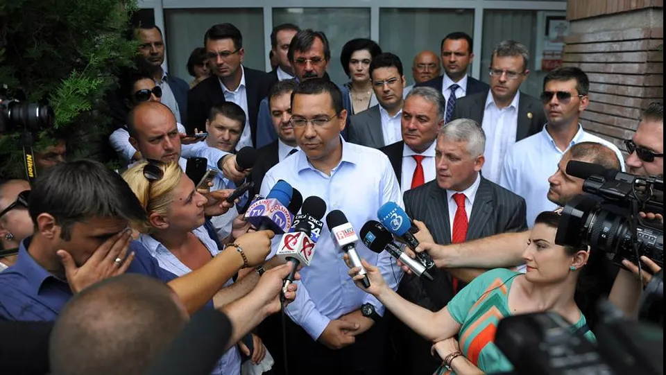 Ponta binecuvântează punctul de frontieră fantomă de la Tuzla