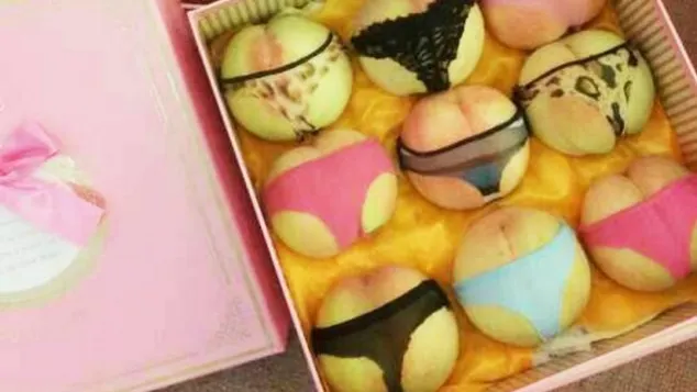 PIERSICI ÎN CHILOŢI, vândute în magazine