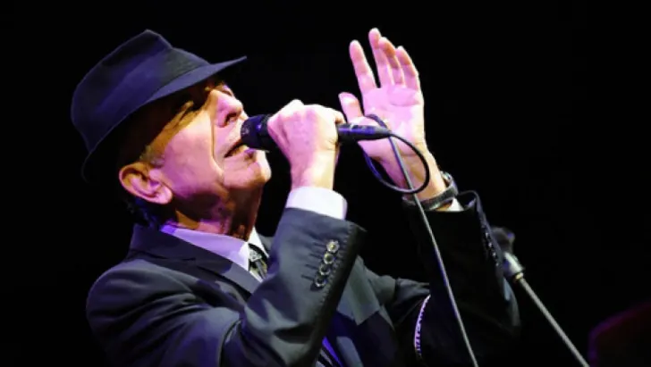 Leonard Cohen va serba împlinirea a 80 de ani fumând și lansând un nou disc
