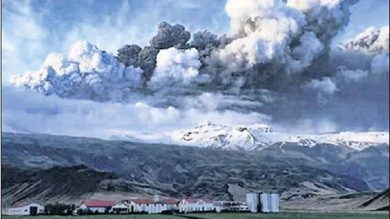 COD ROȘU de ALERTĂ AVIATICĂ din cauza unei noi erupții a vulcanului Bardarbunga, din Islanda 
