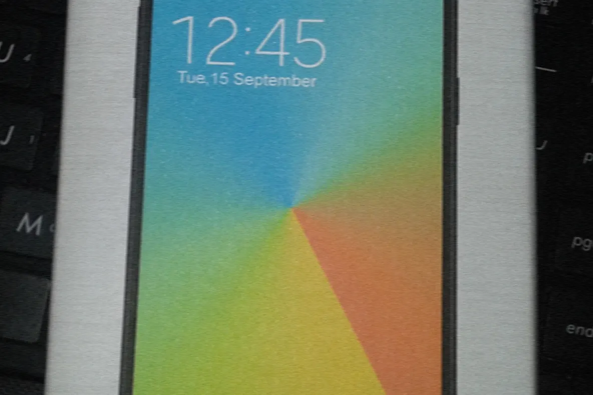 Samsung a scăpat noi imagini OFICIALE cu noul Galaxy Note 4 