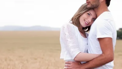 10 lucruri pe care toţi bărbaţii le adoră la femei