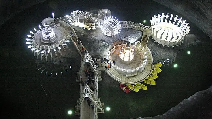 TRAGEDIE la Salina Turda. Totul s-a întâmplat sub privirile îngrozite ale turiştilor 