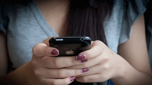 Cuplurile care practică "sextingul" sunt mai satisfăcute sexual