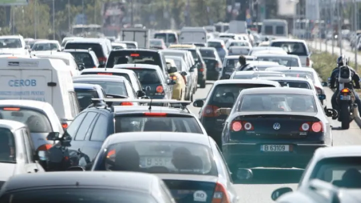 Circulaţie restricţionată sâmbătă în Bucureşti, pentru mitingul electoral al lui Victor Ponta