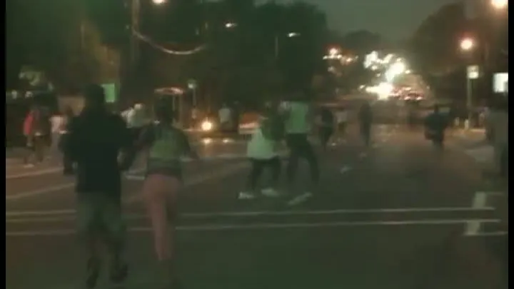 VIOLENŢE în Missouri: a PATRA NOAPTE de CONFRUNTĂRI, după ce un poliţist a UCIS un tânăr neînarmat