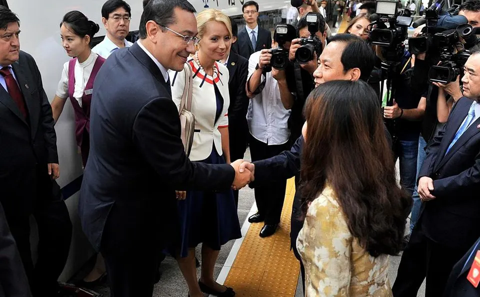Cum a ajuns Victor Ponta IDOLUL CHINEZILOR: "România admiră Partidul Comunist Chinez"