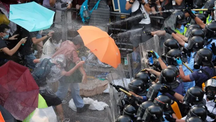 Proteste masive la Hong Kong. ÎNDEMNUL STATELOR UNITE