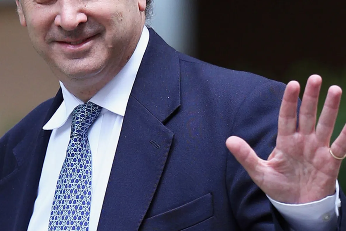 SCANDAL: Un ministru demisionează din cauza unor fotografii cu CARACTER SEXUAL EXPLICIT