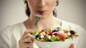 Gustările dintre mese care te ajută să slăbeşti
