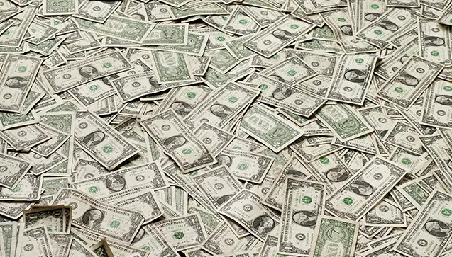 Averea miliardarilor lumii a crescut cu jumătate de milion de dolari pe minut în ultimul an