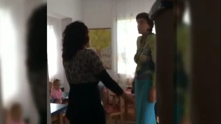 Educatoare, acuzată că preda lecții de sexologie la grădiniță