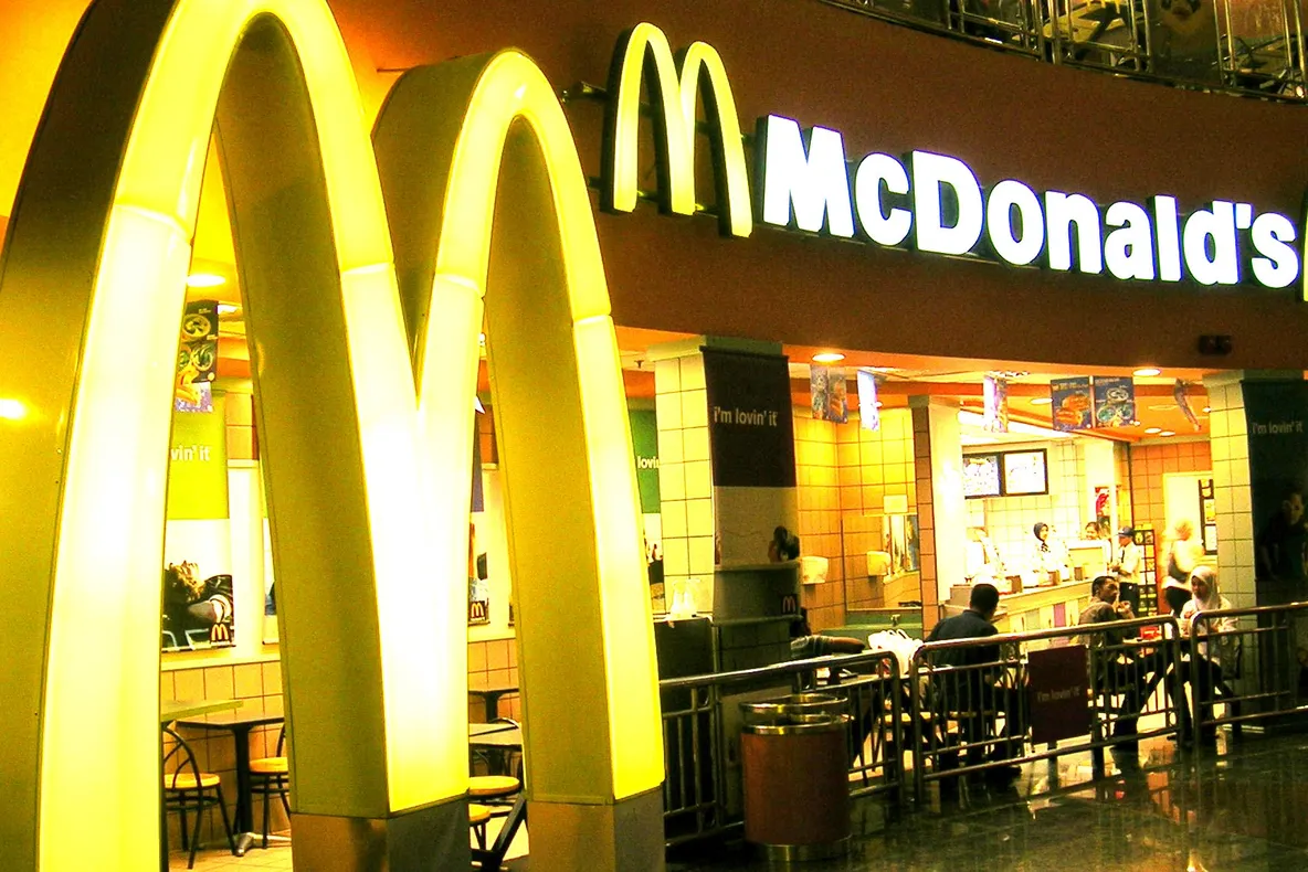 Cât costă meniurile McDonalds după scăderea TVA-ului