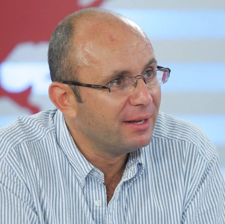 Cozmin Gușă: Reprezentarea noastră, în relația cu Statele Unite, a fost una jalnică 