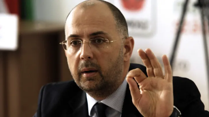 Kelemen Hunor şi-a depus la BEC candidatura la Preşedinţie